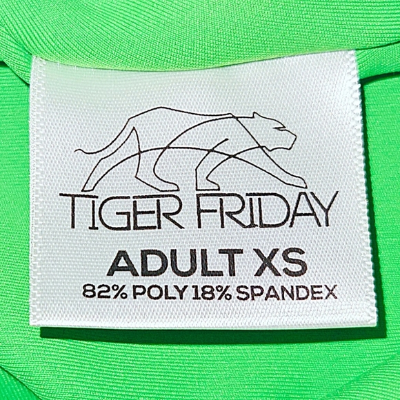 Tiger Friday Cornelia Short Sleeve Crop in Meadow Size AXS - Picture 5 of 5